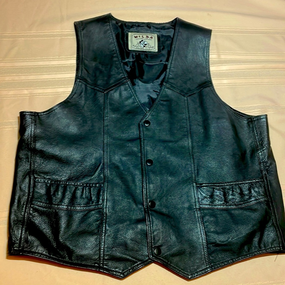 Leather men’s vest made by Wilda in the USA size is 2xl